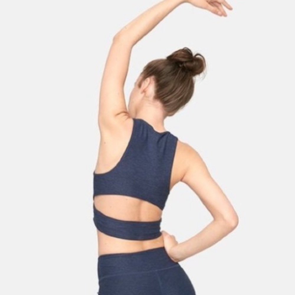 Outdoor Voices Slashback Crop Size S